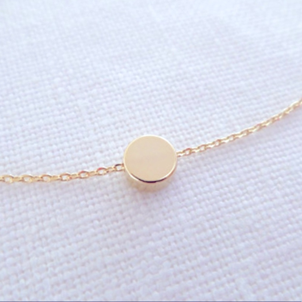 NWT Simple Dot Dainty Pendant Necklace